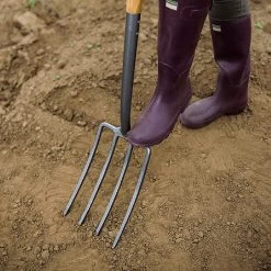 Kent & Stowe Carbon Steel Digging Fork -Garden Essentials Shop 1031068 3