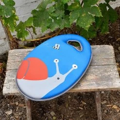 National Trust Childrens Snail Kneeler -Garden Essentials Shop 1147362 3