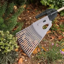 Kent & Stowe 3-in-1 Garden Rake 9 Kent & Stowe 3-in-1 Garden Rake -Garden Essentials Shop 1193048 2
