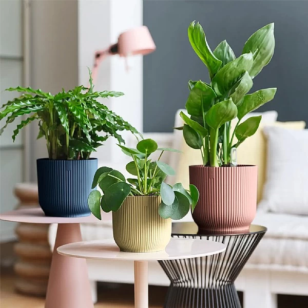 Elho Vibes Fold Round Planter 22cm Deep Blue 3 Elho Vibes Fold Round Planter 22cm Deep Blue